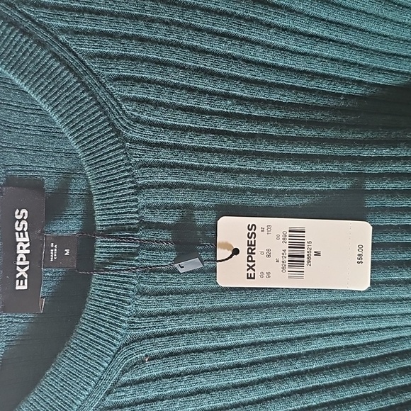 Express Crew Neck Long Sleeve Ribbed Crop Sweater, Green, size M - Picture 3 of 3